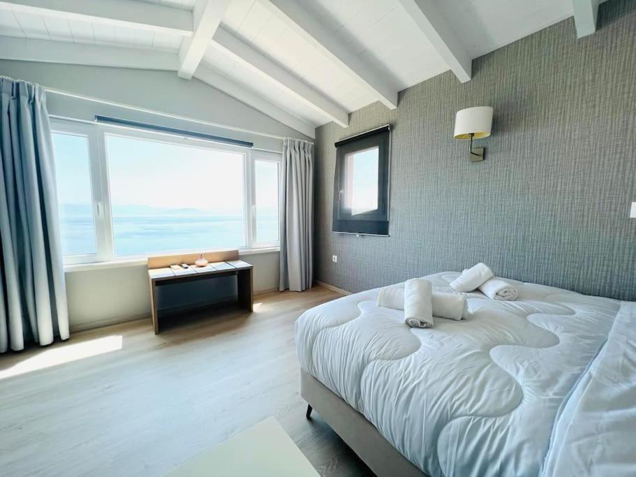Horizon 3 Bedroom House With Sea View *